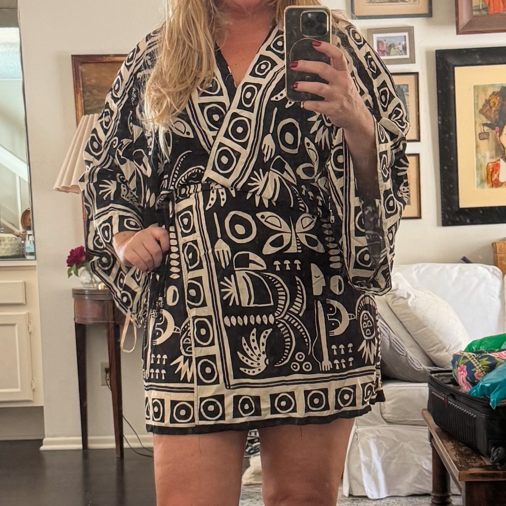 Black & Cream Printed Swim Cover-Up Tunic